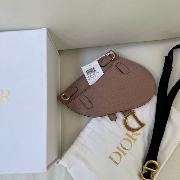 ***Sale** 24 hours only Dior Saddle Pouch Belt - Picture 2 of 12